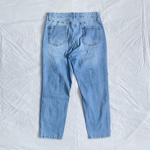 Wild Fable High Rise Distressed Mom Jean - 12/31 - Picture 3 of 8